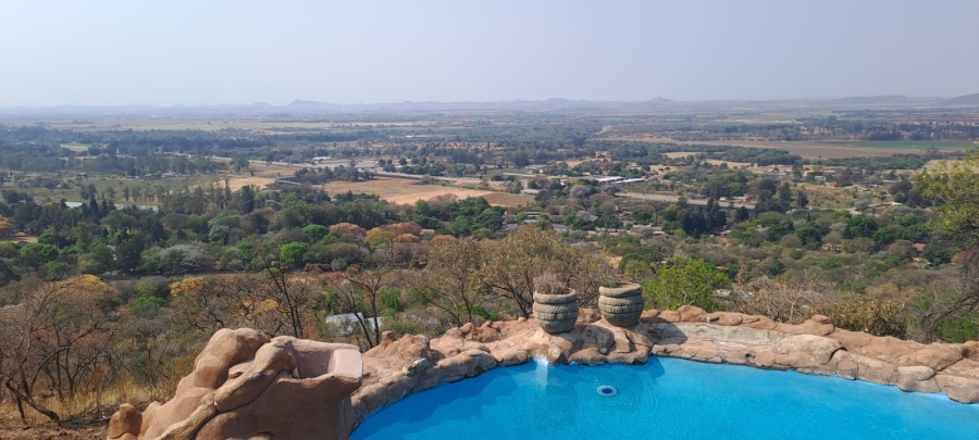 7 Bedroom Property for Sale in Waterkloof A H North West